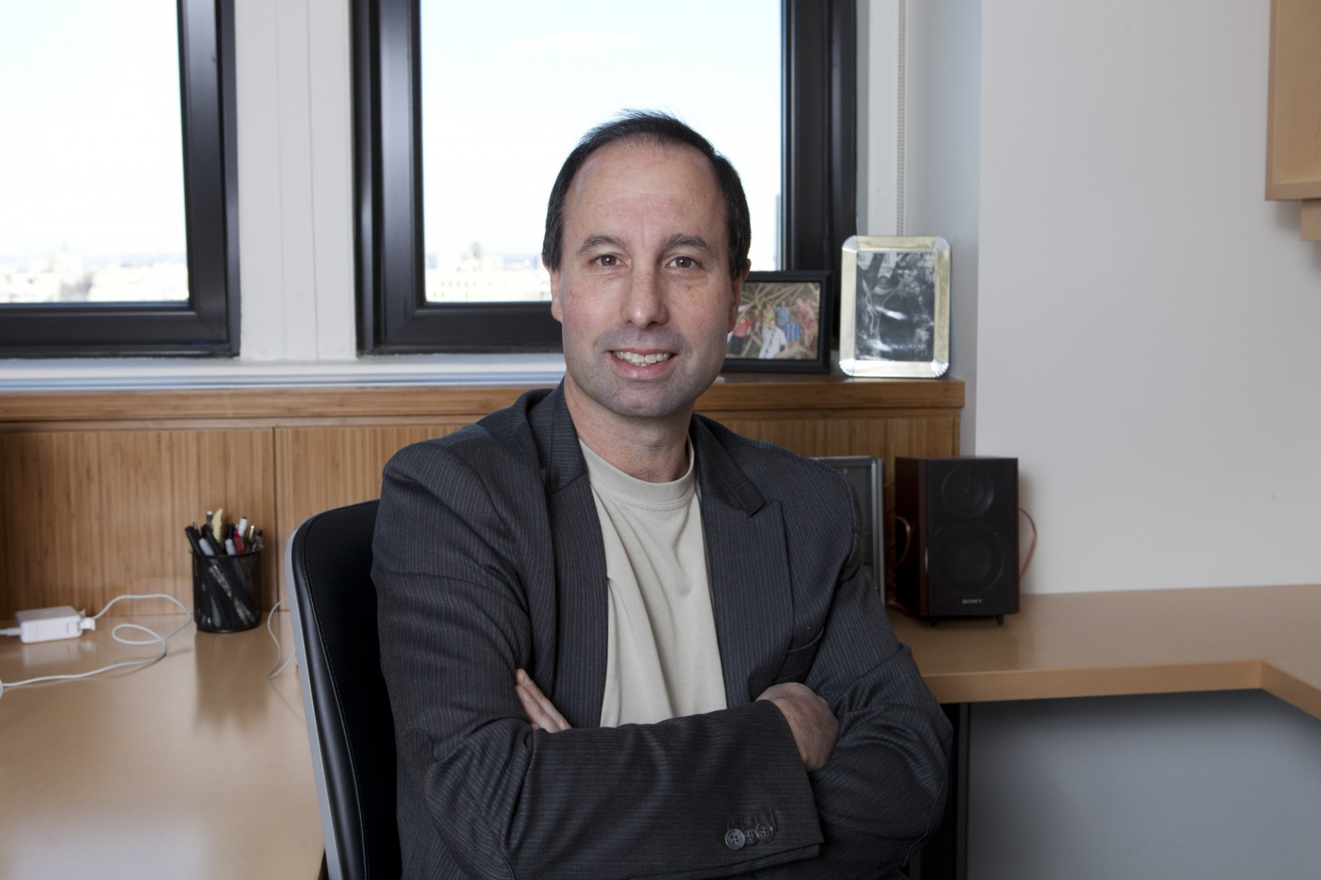 Michael N. Shadlen portrait